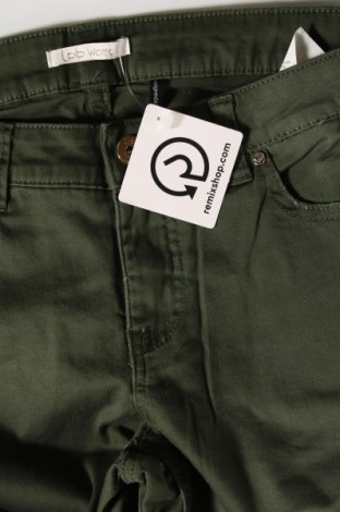 Дамски панталон LPB Luggage, Размер M, Цвят Зелен, Цена 13,95 лв.