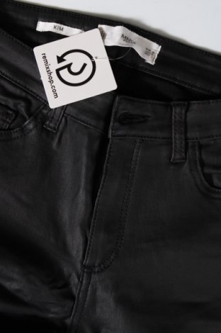 Γυναικείο παντελόνι Mango, Μέγεθος S, Χρώμα Μαύρο, Τιμή 12,79 €