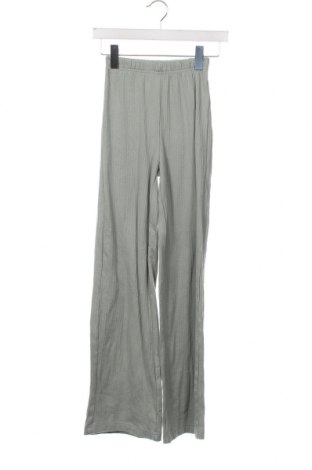Дамски панталон Missguided, Размер XXS, Цвят Зелен, Цена 14,50 лв.