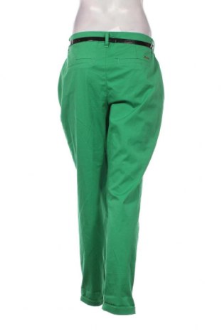 Дамски панталон Mohito, Размер M, Цвят Зелен, Цена 29,00 лв.