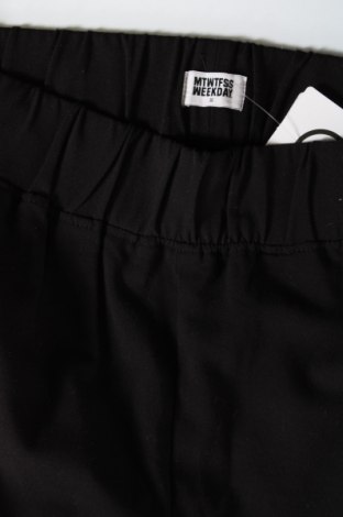 Дамски панталон Mtwtfss Weekday, Размер S, Цвят Черен, Цена 22,14 лв.