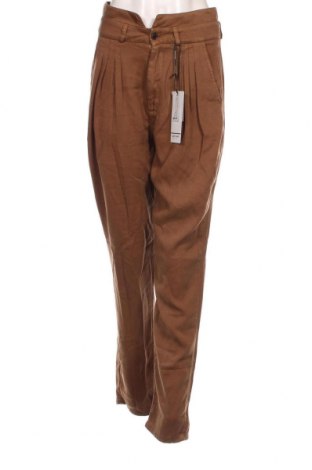 Дамски панталон Naf Naf, Размер S, Цвят Кафяв, Цена 37,20 лв.