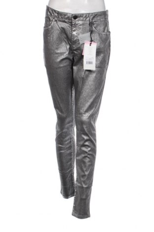 Дамски панталон Naf Naf, Размер L, Цвят Сребрист, Цена 23,25 лв.