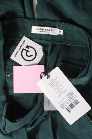 Дамски панталон Naf Naf, Размер M, Цвят Зелен, Цена 37,20 лв.