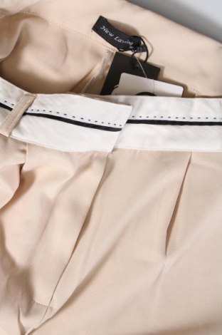 Дамски панталон New Laviva, Размер M, Цвят Екрю, Цена 93,00 лв.