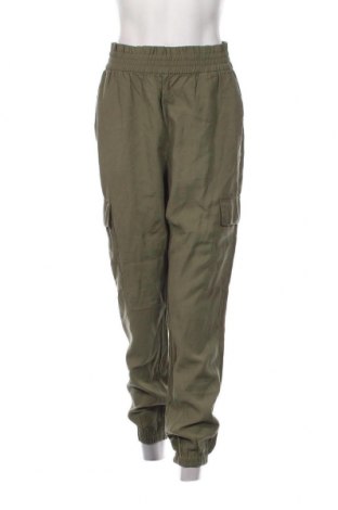 Дамски панталон ONLY, Размер M, Цвят Зелен, Цена 12,15 лв.
