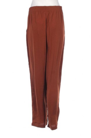Дамски панталон ONLY Carmakoma, Размер XL, Цвят Кафяв, Цена 21,70 лв.