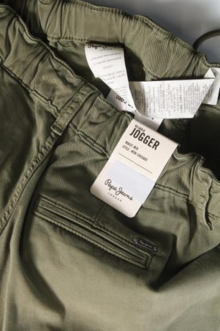 Дамски панталон Pepe Jeans, Размер S, Цвят Зелен, Цена 29,64 лв.