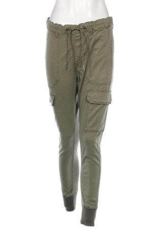 Дамски панталон Pepe Jeans, Размер S, Цвят Зелен, Цена 62,40 лв.