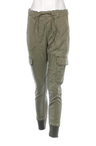 Дамски панталон Pepe Jeans, Размер M, Цвят Зелен, Цена 46,80 лв.