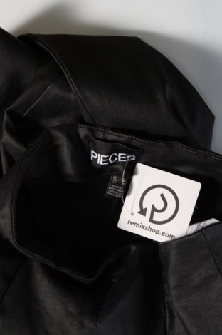 Γυναικείο παντελόνι Pieces, Μέγεθος S, Χρώμα Μαύρο, Τιμή 12,14 €