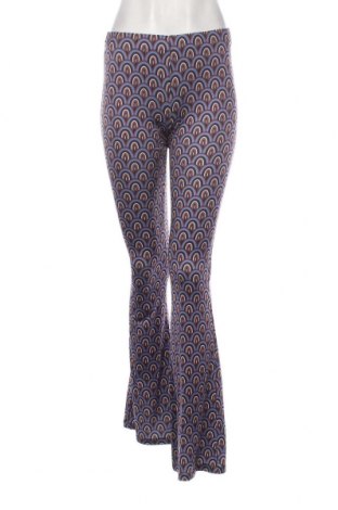 Дамски панталон Pull&Bear, Размер M, Цвят Син, Цена 11,04 лв.