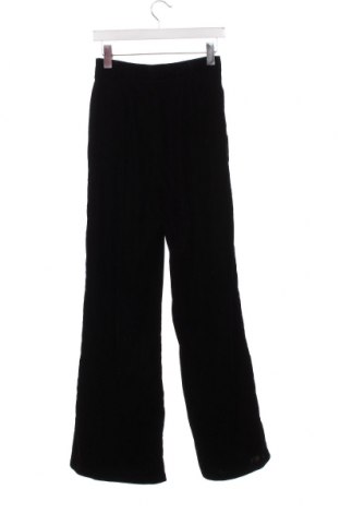 Дамски панталон Pull&Bear, Размер XS, Цвят Черен, Цена 11,31 лв.
