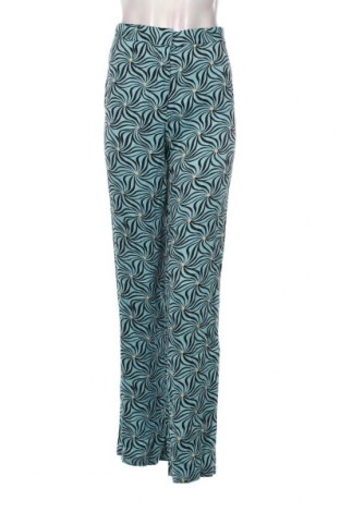 Pantaloni de femei Pull&Bear, Mărime S, Culoare Multicolor, Preț 65,07 Lei