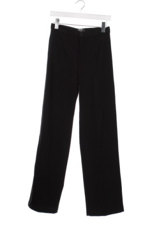 Γυναικείο παντελόνι Pull&Bear, Μέγεθος XS, Χρώμα Πράσινο, Τιμή 3,56 €