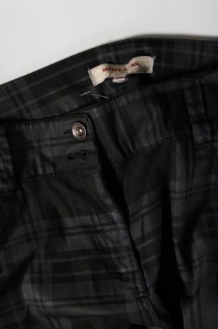 Γυναικείο παντελόνι Refree, Μέγεθος XXL, Χρώμα Πολύχρωμο, Τιμή 6,46 €