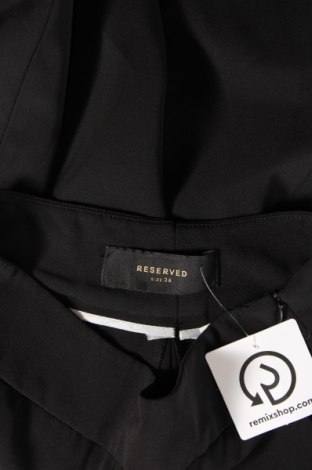 Дамски панталон Reserved, Размер XS, Цвят Черен, Цена 16,53 лв.