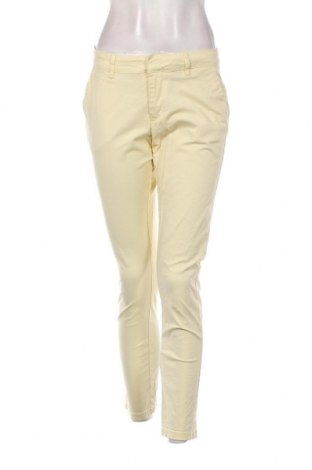 Γυναικείο παντελόνι Reserved, Μέγεθος S, Χρώμα Κίτρινο, Τιμή 7,76 €