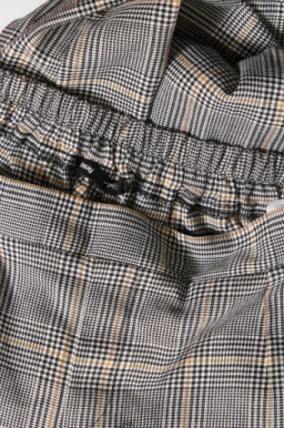 Γυναικείο παντελόνι Sinsay, Μέγεθος M, Χρώμα Γκρί, Τιμή 4,45 €