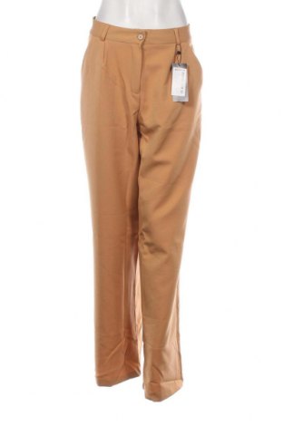 Дамски панталон Trendyol, Размер M, Цвят Бежов, Цена 41,85 лв.