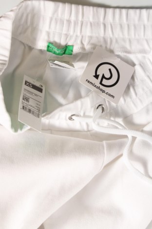 Γυναικείο παντελόνι United Colors Of Benetton, Μέγεθος XS, Χρώμα Λευκό, Τιμή 47,94 €