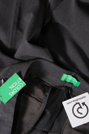 Damskie spodnie United Colors Of Benetton, Rozmiar L, Kolor Szary, Cena 247,89 zł