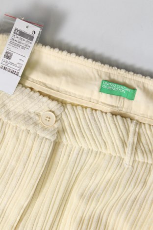 Damskie spodnie United Colors Of Benetton, Rozmiar XL, Kolor Żółty, Cena 111,55 zł
