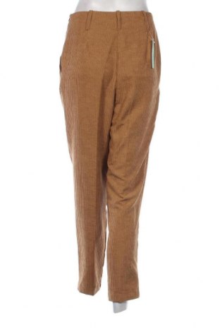 Pantaloni de femei United Colors Of Benetton, Mărime S, Culoare Bej, Preț 30,59 Lei