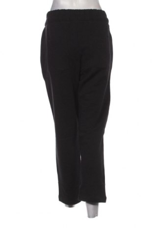 Дамски панталон United Colors Of Benetton, Размер M, Цвят Черен, Цена 13,95 лв.