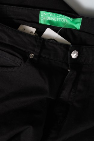 Damskie spodnie United Colors Of Benetton, Rozmiar M, Kolor Czarny, Cena 52,78 zł