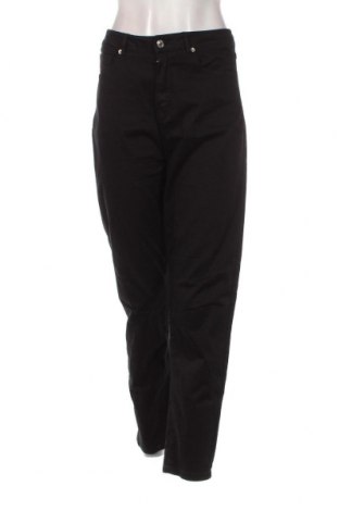 Дамски панталон United Colors Of Benetton, Размер M, Цвят Черен, Цена 12,30 лв.