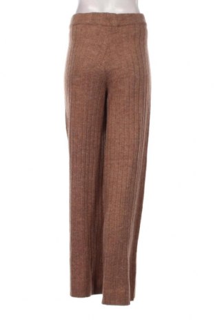 Дамски панталон Vero Moda, Размер S, Цвят Кафяв, Цена 18,60 лв.