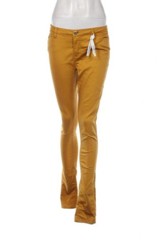 Дамски панталон Vero Moda, Размер M, Цвят Жълт, Цена 5,13 лв.