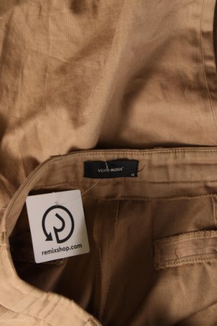 Дамски панталон Vero Moda, Размер M, Цвят Бежов, Цена 27,37 лв.