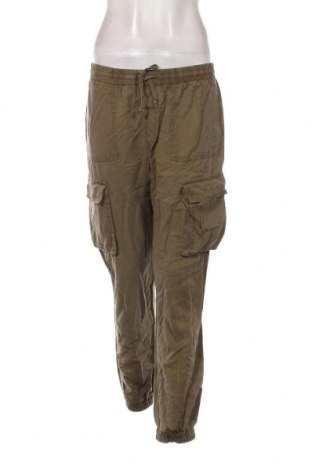Дамски панталон Vero Moda, Размер M, Цвят Зелен, Цена 27,37 лв.