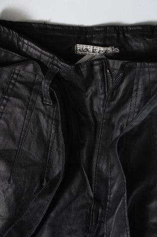Dámské kalhoty  Wakee, Velikost M, Barva Černá, Cena  74,00 Kč