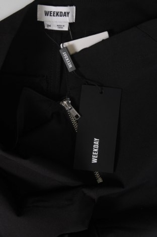 Γυναικείο παντελόνι Weekday, Μέγεθος XS, Χρώμα Μαύρο, Τιμή 14,86 €