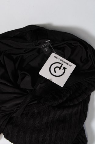 Γυναικείο αμάνικο μπλουζάκι Guess, Μέγεθος M, Χρώμα Μαύρο, Τιμή 10,02 €