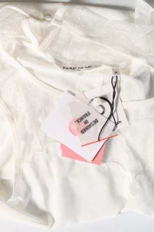 Γυναικείο αμάνικο μπλουζάκι Naf Naf, Μέγεθος M, Χρώμα Λευκό, Τιμή 5,59 €