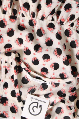 Γυναικείο αμάνικο μπλουζάκι New Look, Μέγεθος S, Χρώμα Πολύχρωμο, Τιμή 1,67 €