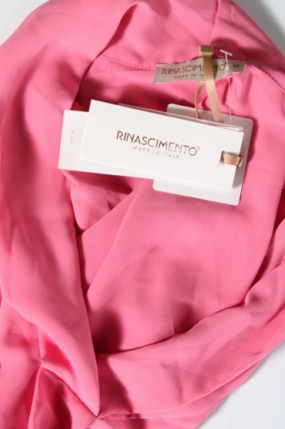 Γυναικείο αμάνικο μπλουζάκι Rinascimento, Μέγεθος M, Χρώμα Ρόζ , Τιμή 31,96 €