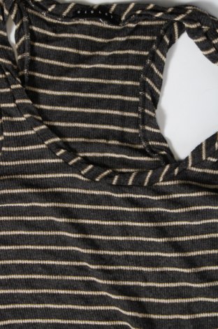 Γυναικείο αμάνικο μπλουζάκι Sisley, Μέγεθος S, Χρώμα Γκρί, Τιμή 7,46 €