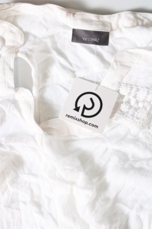 Γυναικείο αμάνικο μπλουζάκι Yessica, Μέγεθος M, Χρώμα Λευκό, Τιμή 6,65 €