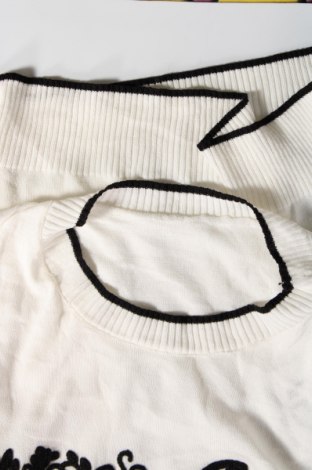 Dámský svetr, Velikost M, Barva Bílá, Cena  185,00 Kč