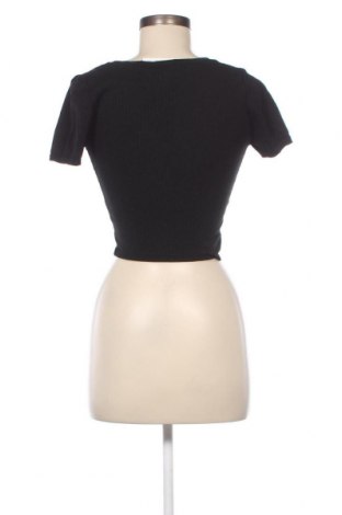 Γυναικείο πουλόβερ Bershka, Μέγεθος M, Χρώμα Μαύρο, Τιμή 6,28 €