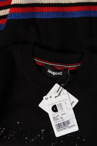 Дамски пуловер Desigual, Размер S, Цвят Черен, Цена 75,60 лв.