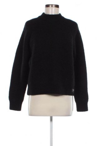 Дамски пуловер Superdry, Размер M, Цвят Черен, Цена 63,60 лв.