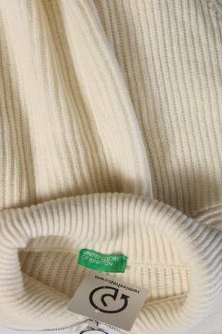 Дамски пуловер United Colors Of Benetton, Размер L, Цвят Екрю, Цена 93,00 лв.
