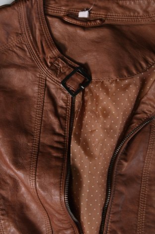 Dámska kožená bunda , Veľkosť S, Farba Hnedá, Cena  22,50 €