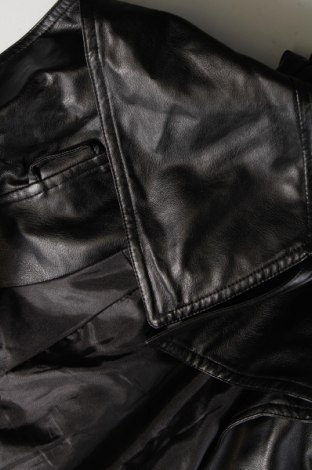 Γυναικείο δερμάτινο μπουφάν, Μέγεθος XL, Χρώμα Μαύρο, Τιμή 25,76 €